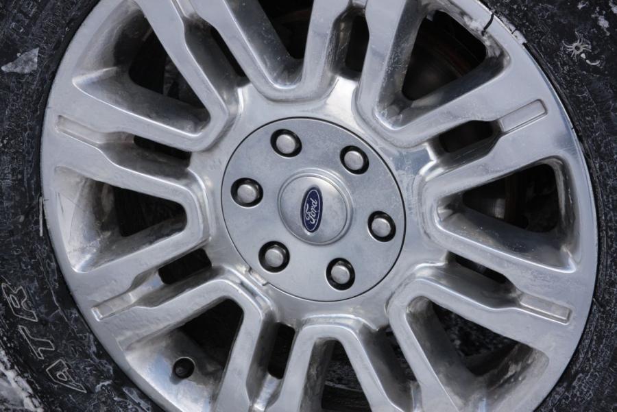  Ford F-150 Platinum 4x4 2009 года  (фото 42 из 48)